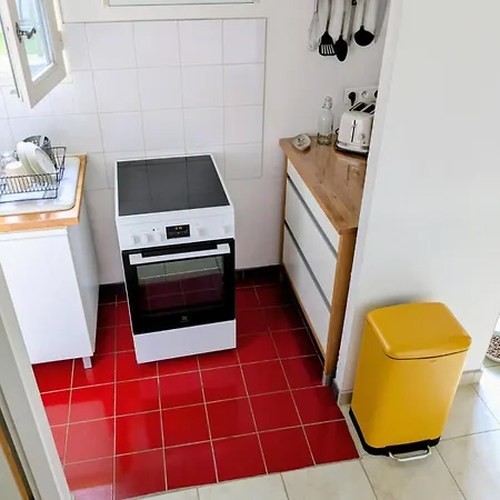 Petite Maison Au Chateau De La Mogere Dom wakacyjny *